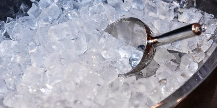 Manfaat Es Batu Untuk Wajah yang Jarang Diketahui 1 Manfaat Es Batu Untuk Wajah yang Jarang Diketahui