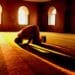 3 Golongan yang Rajin Sholat, Tapi Masuk Neraka