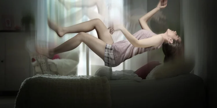 Penjelasan Mimpi Seperti Jatuh dan Bangun Karena Kaget 1 Penjelasan Mimpi Seperti Jatuh dan Bangun Karena Kaget