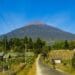 Kisah dan Mitos Letusan Gunung Slamet yang Bisa Membelah Pulau Jawa 8 Kisah dan Mitos Letusan Gunung Slamet yang Bisa Membelah Pulau Jawa