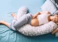 Ketahui Posisi Tidur Ibu Hamil yang Tepat
