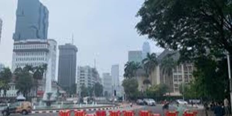 Menjelang Demo, Jalan Medan Merdeka Barat Jakpus Ditutup 1 Menjelang Demo, Jalan Medan Merdeka Barat Jakpus Ditutup