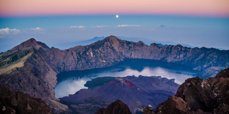 14 Wisata Alam di Lombok yang Patut Anda Kunjungi