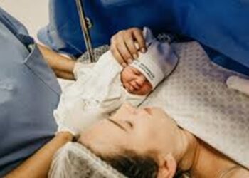 arti-mimpi-melihat-orang -mlahirkan