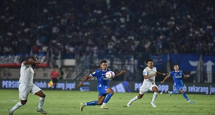 Hasil Persib Bandung vs Arema FC di Liga 1 2024-2025: Persib Bandung Imbang 1-1