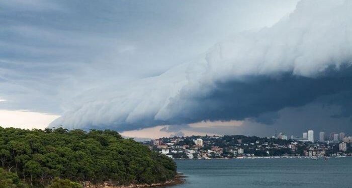 Muncul Awan Tsunami Pertanda Akan Terjadi Apa? Lebih Bahaya dari Gempa Megathrust?