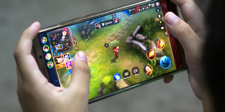 Cara Memperkuat Sinyal Telkomsel di HP Android & iPhone Mudah