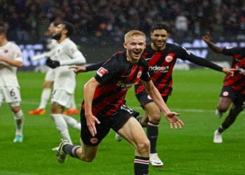 Hasil Liga Jerman: Eintracht Frankfurt Vs Bayern Muenchen Drama 6 Gol, Die Roten Gagal Menang di Deutsche Bank Park